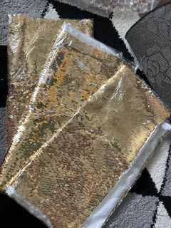 Square cushion sequin cover