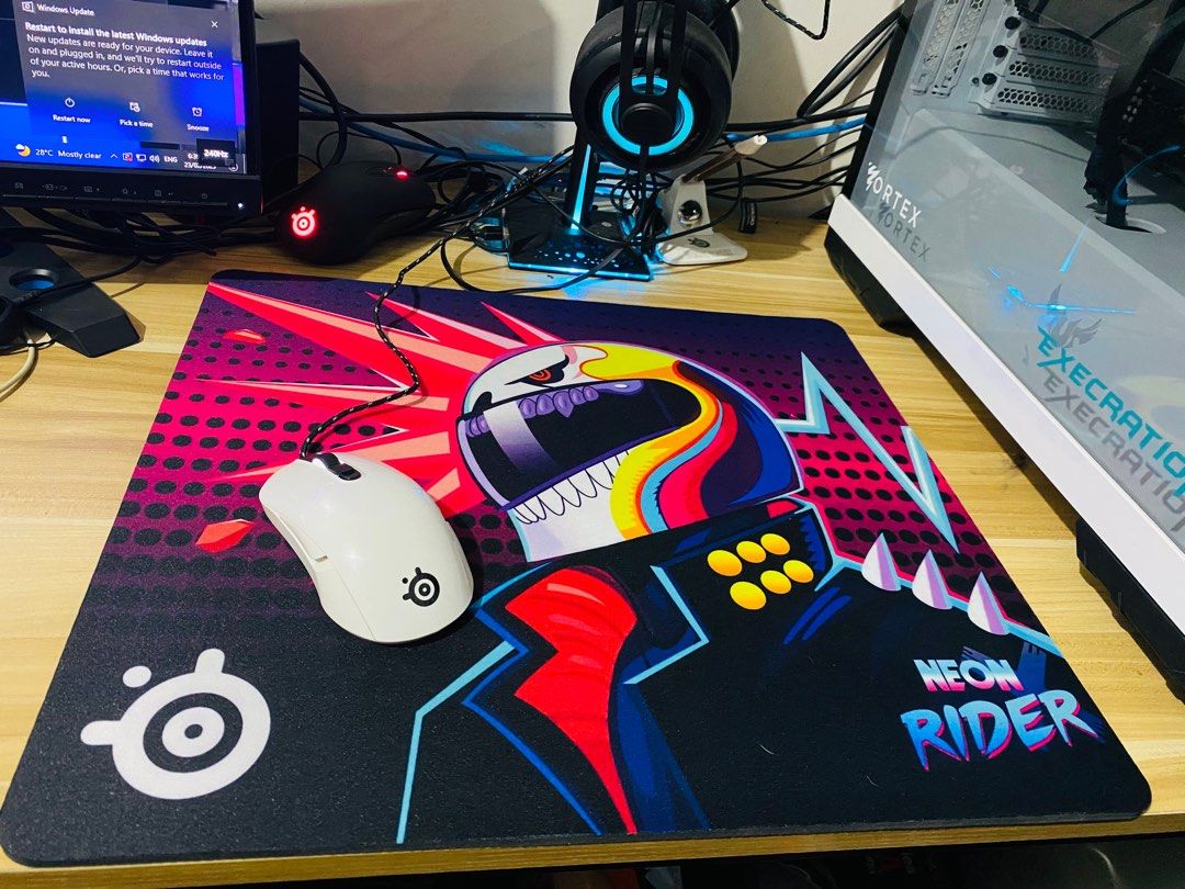 STEELSERIES QCK HEAVY (Category: Mouse & Mousepads) located in Caloocan City. Submitted by lordjeff (Listing ID 1226961080, Image 3). Description: FOR SALE BRAND NEW STEELSERIES QCK HEAVY MOUSE PAD! WE ALSO HAVE STEELSERIES GAMING HEADSET, MOUSE &BAG PM ME FOR MORE INFO LOCATION: CALOOCAN SOUTH MOD: LALAMOVE or LBC MOP: CASH or GCASH.