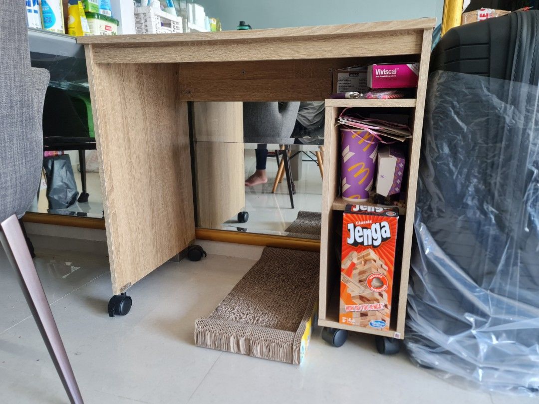 Study table (Category: Tables & Sets) located in Singapore. Submitted by Escrimador (Listing ID 1226904712, Image 2). Description: study table like new for quick sale dimensions: 80*50*75 cm.