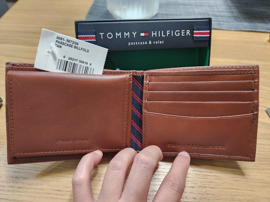 Passcase billfold tommy hilfiger hot sale