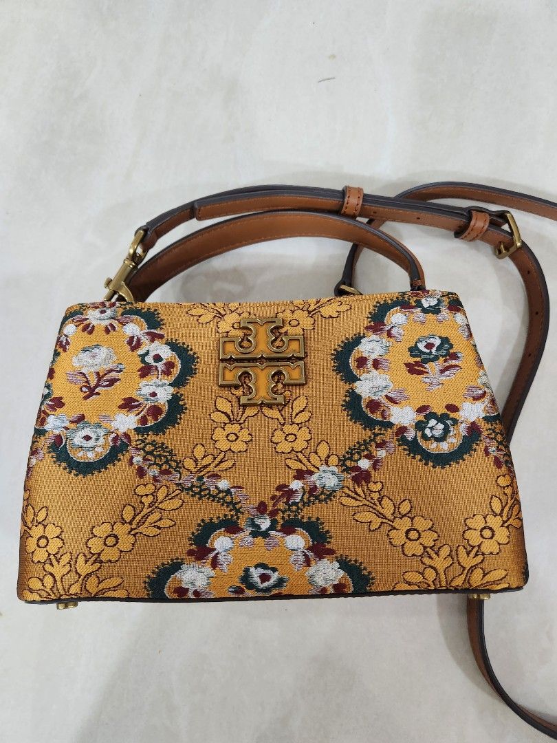 Tory burch bag, Women's Fashion, Bags & Wallets, Purses & Pouches on  Carousell