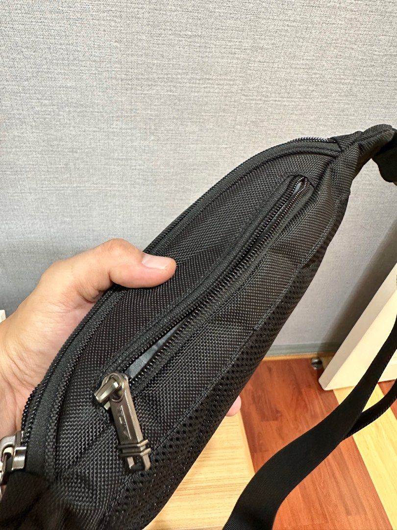 Tumi Waist Pack, Men's Fashion, Bags, Belt bags, Clutches and Pouches