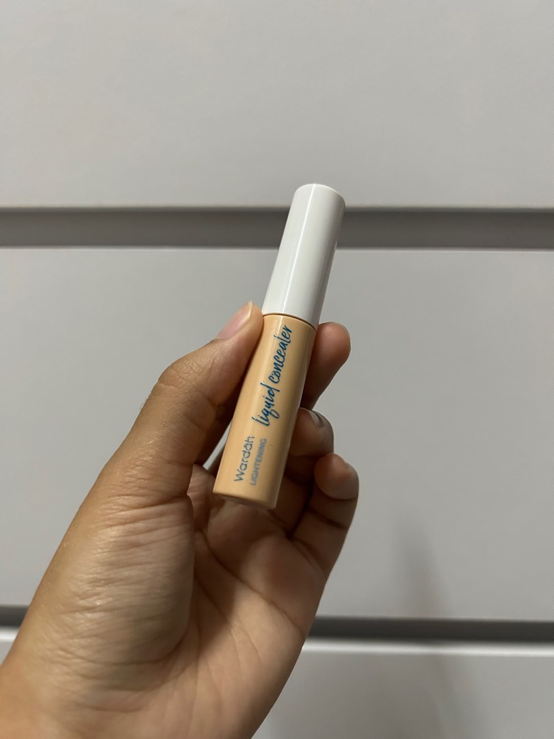 Wardah lightening online liquid concealer