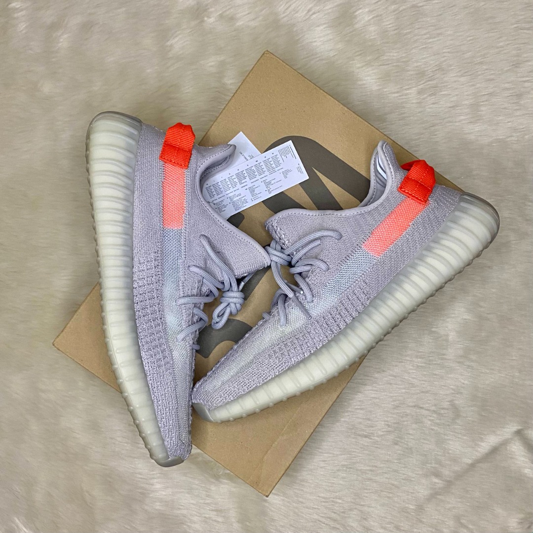 Yeezy 350 V2 Tail Light (9.5 US) on Carousell