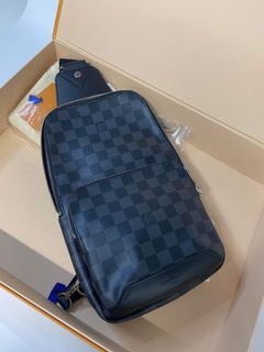 Louis Vuitton LV Men Avenue Sling Bag in Coated Damier Graphique  Canvas-Grey - LULUX