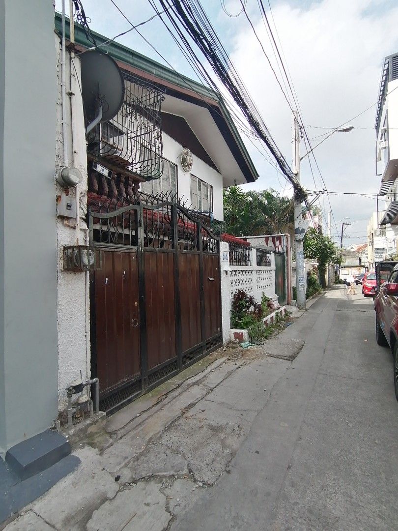 150 sqm house and lot for sale in Galas Quezon city, Property, For Sale