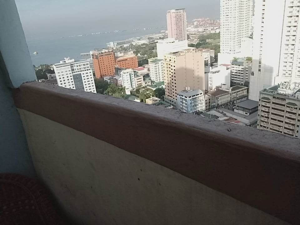 1BR at Manila Executive Regency Condominium near PGH and UP Manila