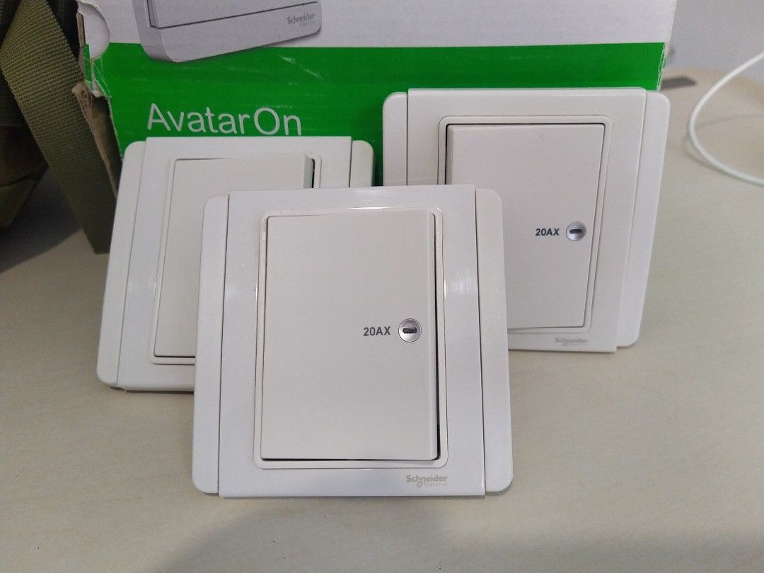 20A Schneider Double Pole Switch with LED 燈曲架掣, 家庭電器, 其他家庭電器 Carousell