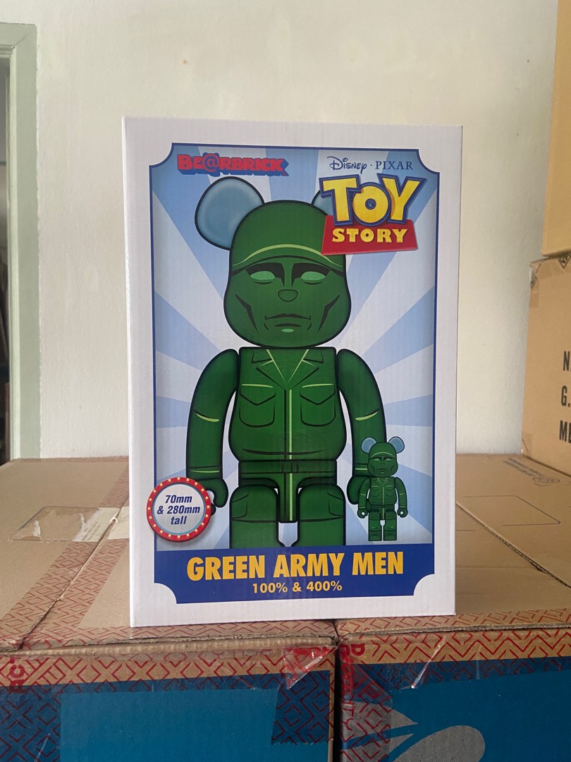 400 + 100 Toy Story army men bearbrick berbrick, Hobbies & Toys