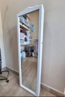 (Category: ) located in . Submitted by jay.zy.77 (Listing ID 1227121165, Image 1). Description: .