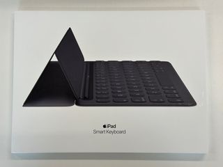 Apple iPad Smart Keyboard64160874778755110