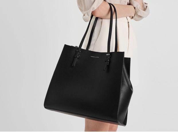 Black Sansa Tote Bag | CHARLES & KEITH