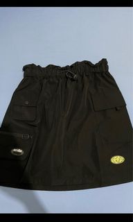 Black Skirt Pomelo