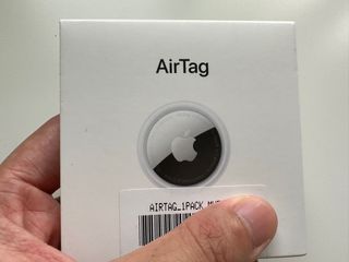 brand new in box authentic AirTag