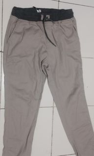 Celana bahan nevada