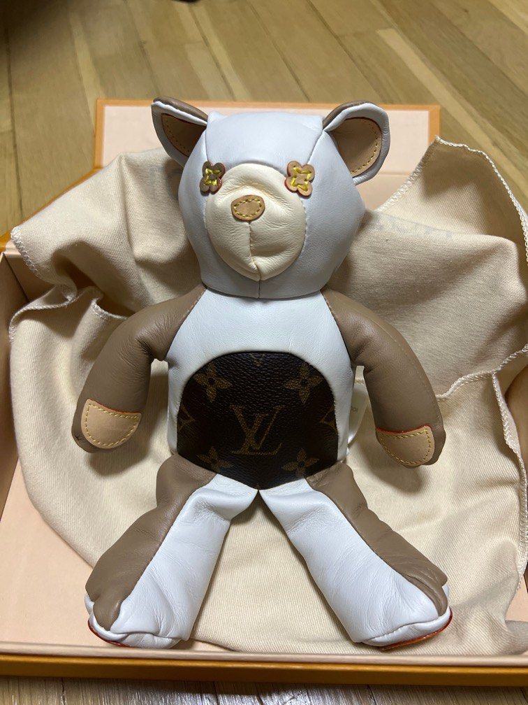 Louis Vuitton Teddy Bear – Such A Tavan