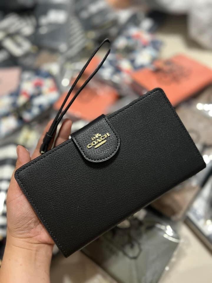 Coach Cp Wallet With Box on Carousell