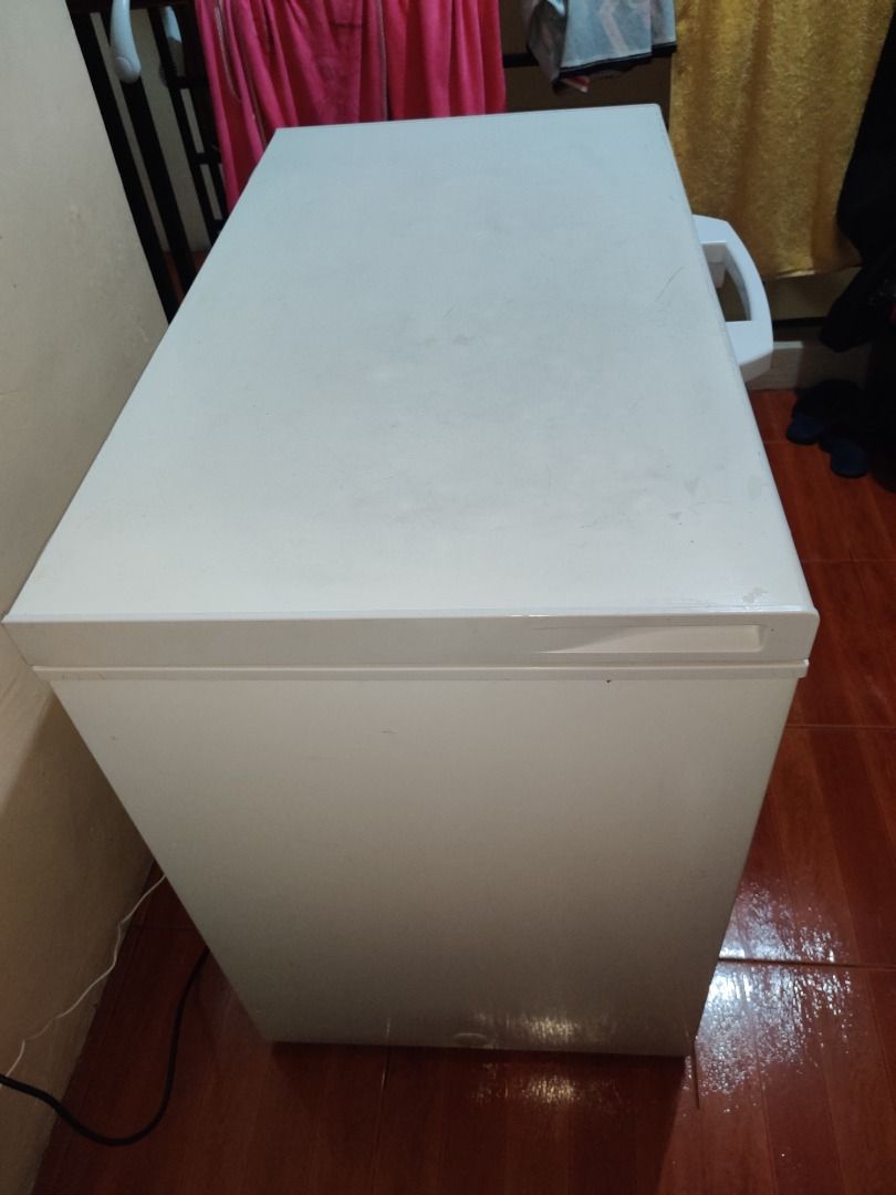 Condura Chest Freezer Inverter 8.8 cu ft CCF250Fi, TV & Home Appliances