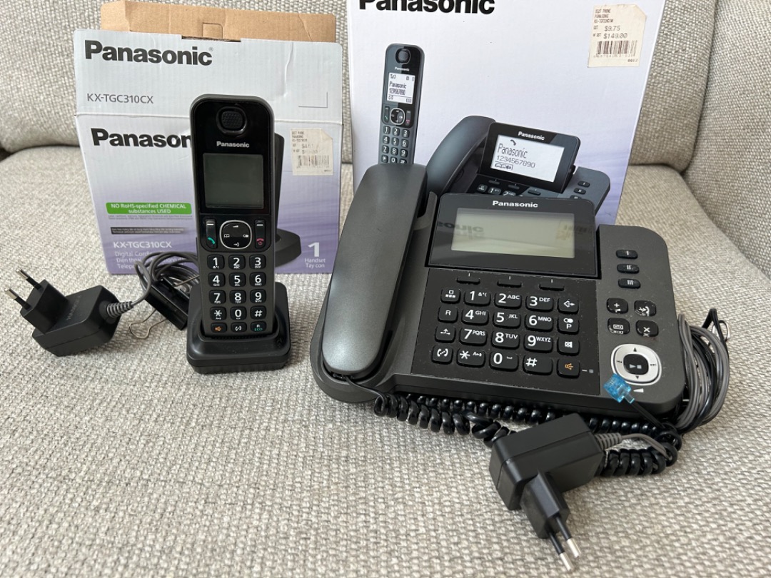 Panasonic Corded/Cordless Answering System with 2 Cordless Handset KX