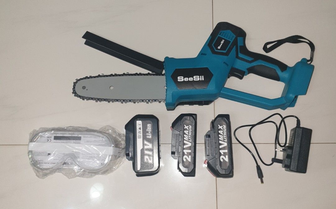 Cordless 8 inch Seesii Chainsaw for rent, Furniture & Home Living