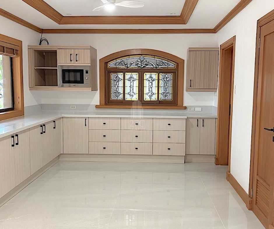 Corner 2Storey House for Sale in Sta. Rosa Estates 2, Property, For