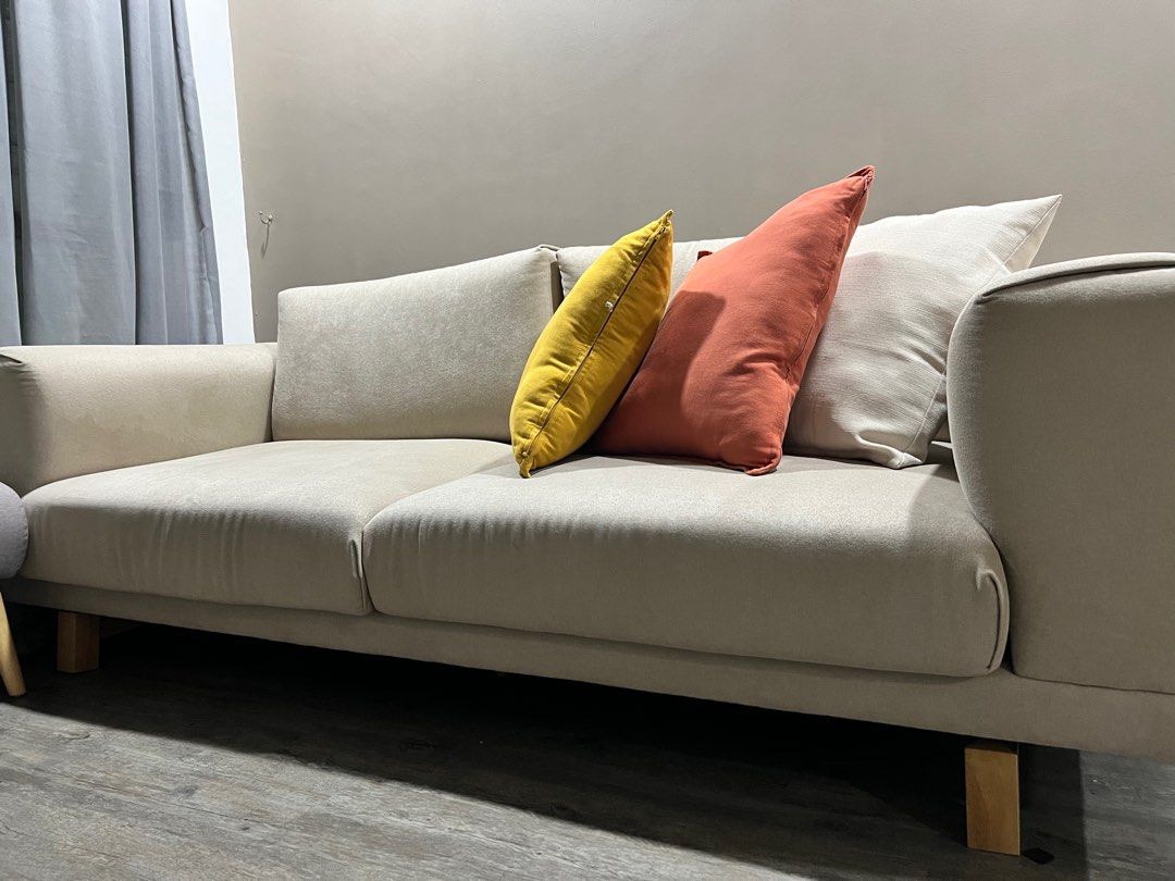 Daisy Sofa 3 seater, Furniture & Home Living, Furniture, Sofas on Carousell