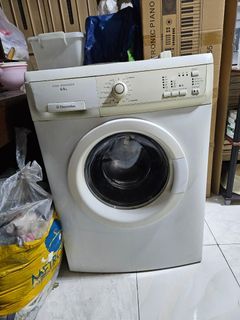 Defective Electrolux Front Load Washing Machine for Sale