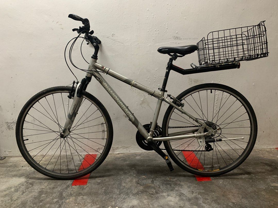 Diamondback maravista sales hybrid bike