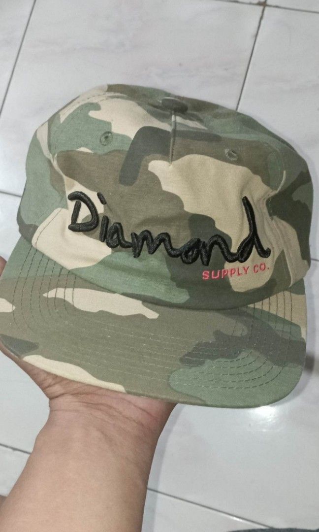 Diamond Supply Co. Camou Hat (Category: Caps & Hats) located in San Fernando. Submitted by graileditemsph (Listing ID 1227202635, Image 1). Description: Dsc Camou Hat Excellent condition No issues.