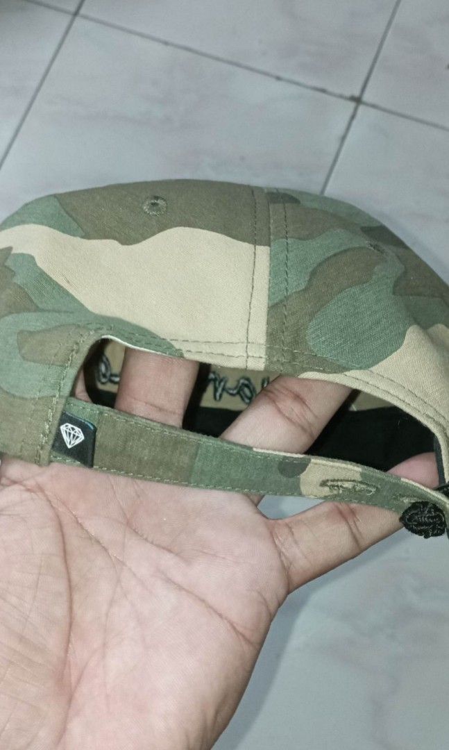 Diamond Supply Co. Camou Hat (Category: Caps & Hats) located in San Fernando. Submitted by graileditemsph (Listing ID 1227202635, Image 2). Description: Dsc Camou Hat Excellent condition No issues.