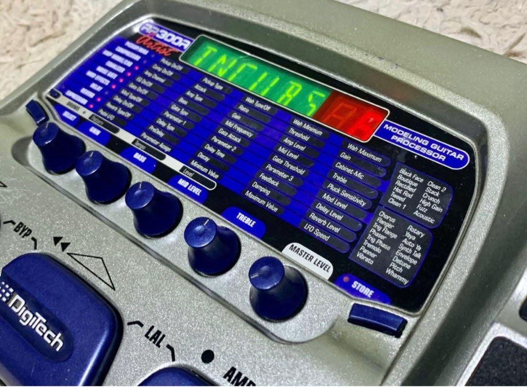 Digitech RP300A electric guitar multieffects (equipped with drum