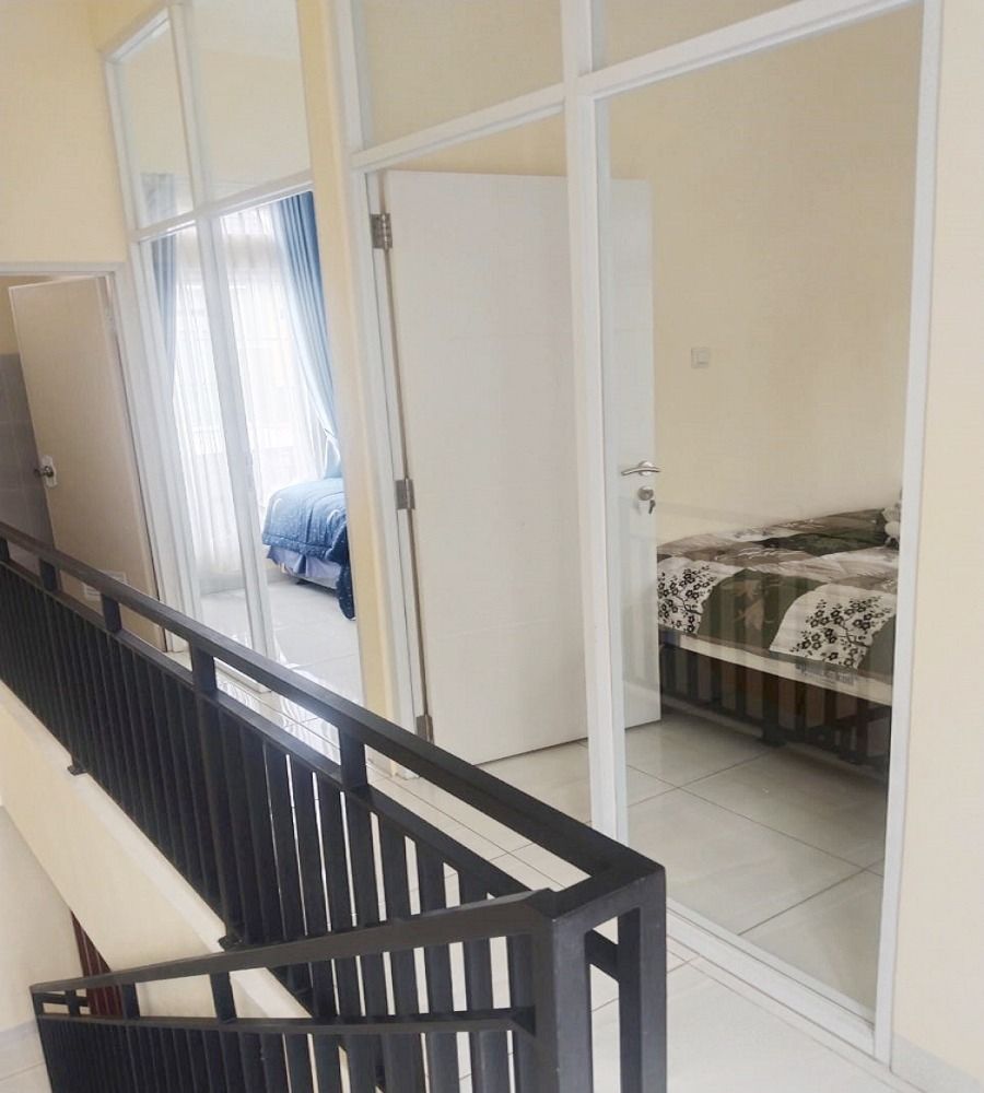 dijual_rumah_baru_2_lantai_di__1681705983_0cb309db_progressive
