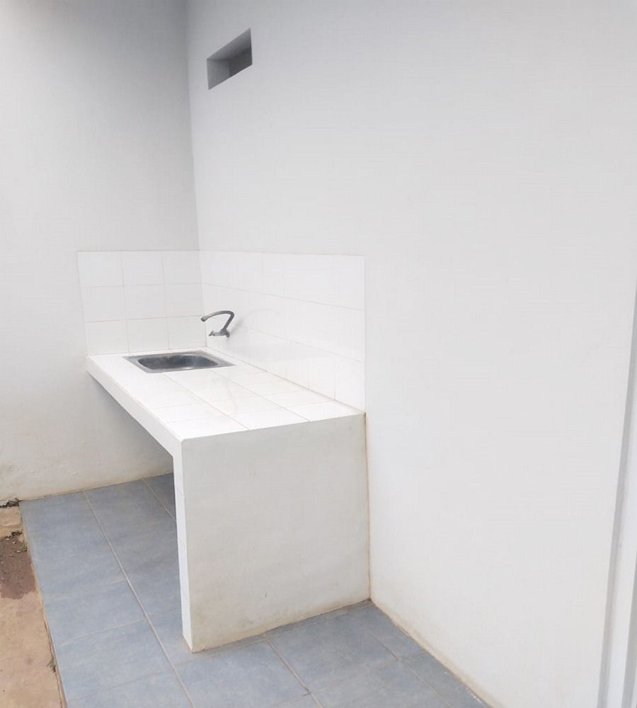 dijual_rumah_baru_2_lantai_di__1681705983_2d2963a8_progressive