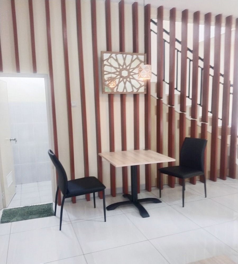 dijual_rumah_baru_2_lantai_di__1681705983_8242b776_progressive