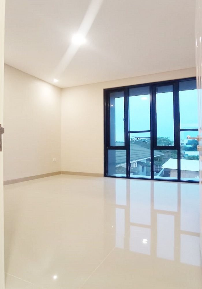 dijual_rumah_baru_2_lantai_di__1681723451_b6a96225_progressive