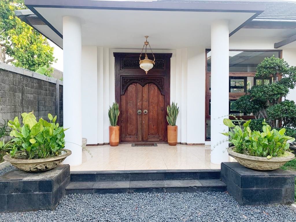 dijual_rumah_mewah_di_jatisamp_1681698005_dbb01307_progressive