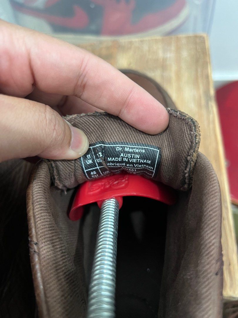 dr martens austin black