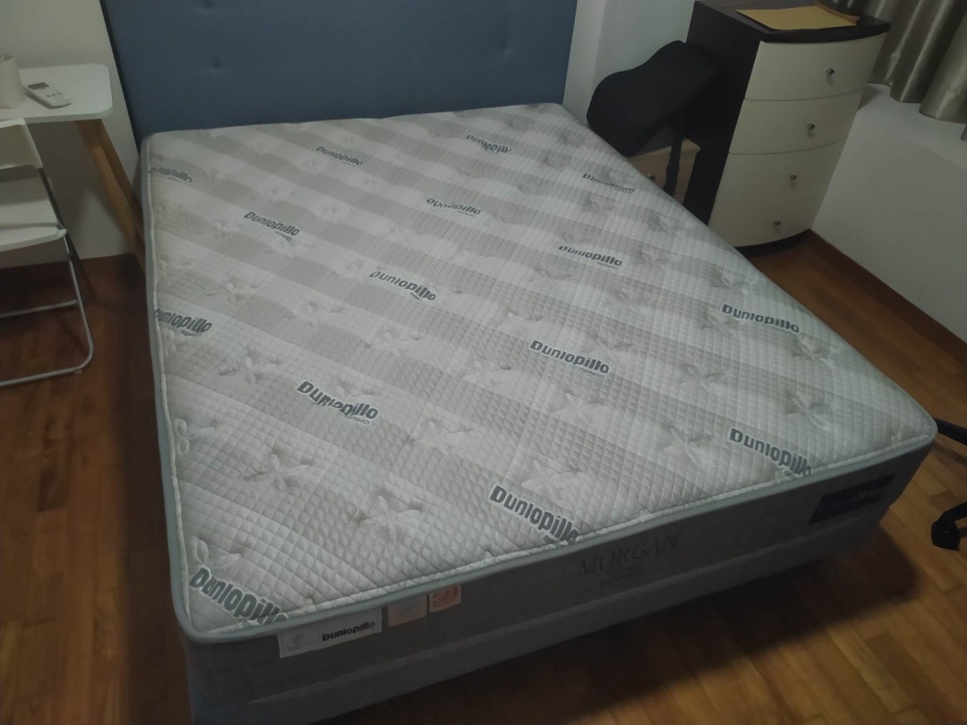 Dunlopillo Mattress (Queen Size), Furniture & Home Living