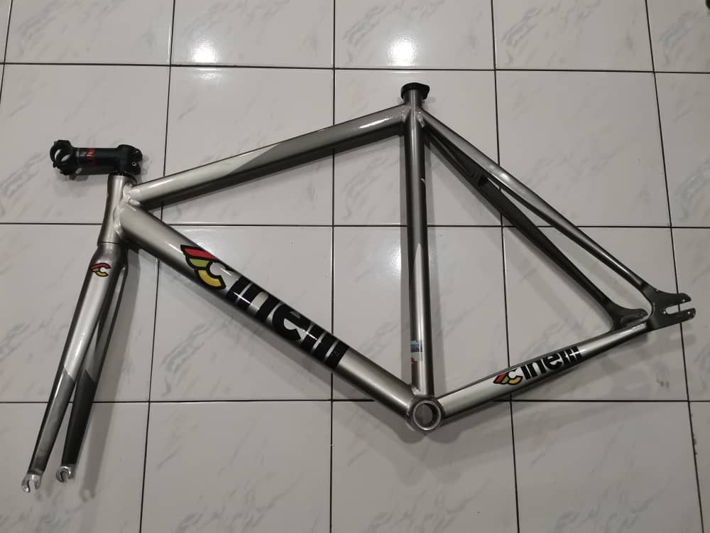 Fixed gear Cinelli mash bolt 1.0 frame set