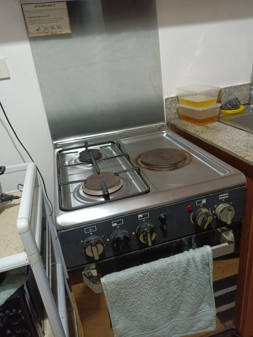 Fujidenzo Gas Range with Oven on Carousell