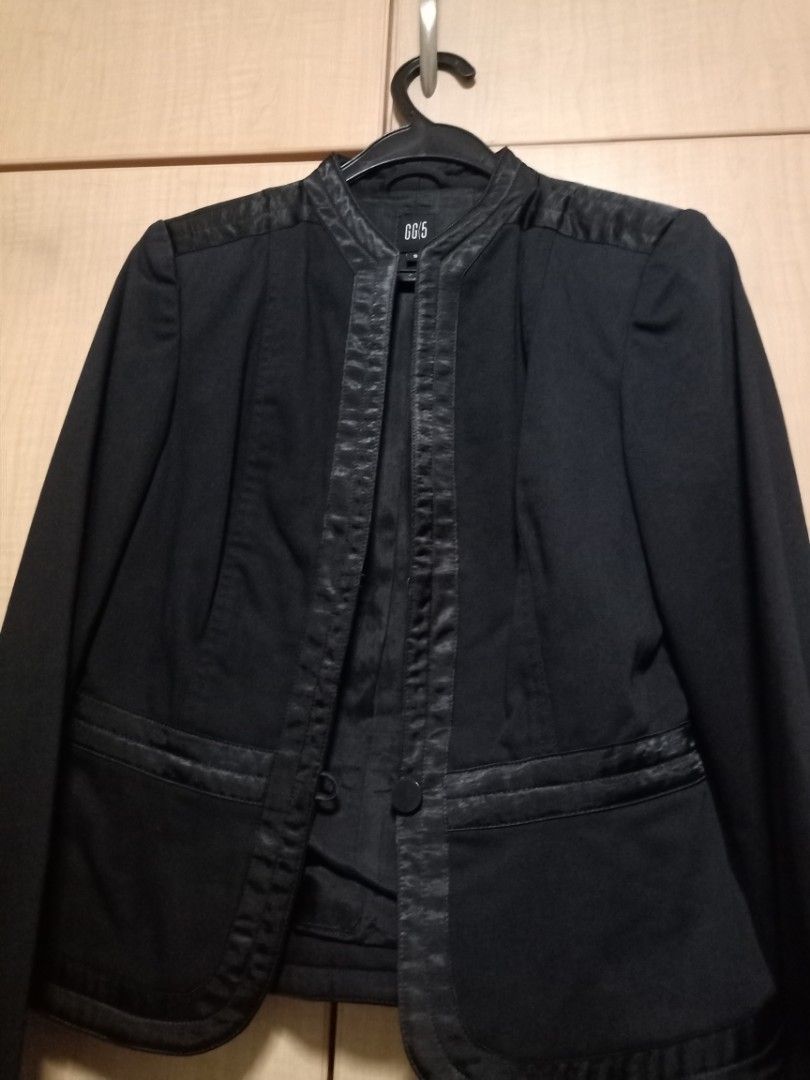 Jacket (Category: Coats, Jackets and Outerwear) located in Singapore. Submitted by mylittleprince08 (Listing ID 1227219068, Image 3). Description: Black blazer/jacket in good condition. Size S.