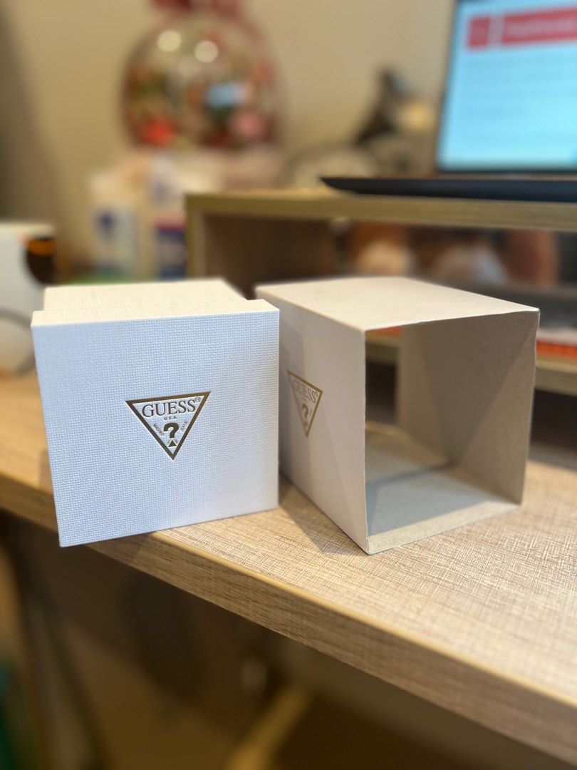 Guess best sale watch box