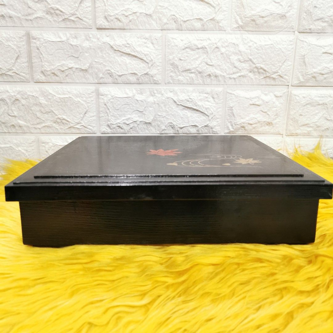 Japan wooden bento box with dividers inside (Category: Storage Boxes & Baskets) located in Kawit. Submitted by thrift_nook (Listing ID 1227157708, Image 2). Description: 10 inches.