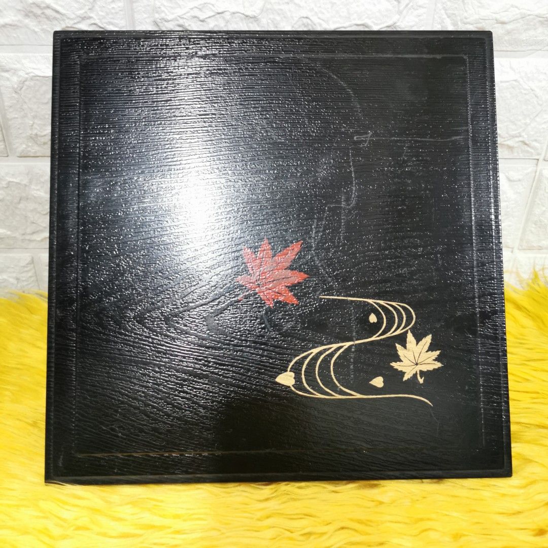 Japan wooden bento box with dividers inside (Category: Storage Boxes & Baskets) located in Kawit. Submitted by thrift_nook (Listing ID 1227157708, Image 3). Description: 10 inches.
