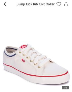(Category: ) located in . Submitted by ag.closet (Listing ID 1227136952, Image 1). Description: .