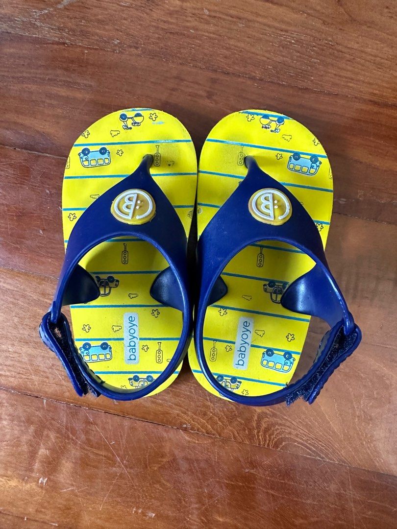 Child footwear best sale