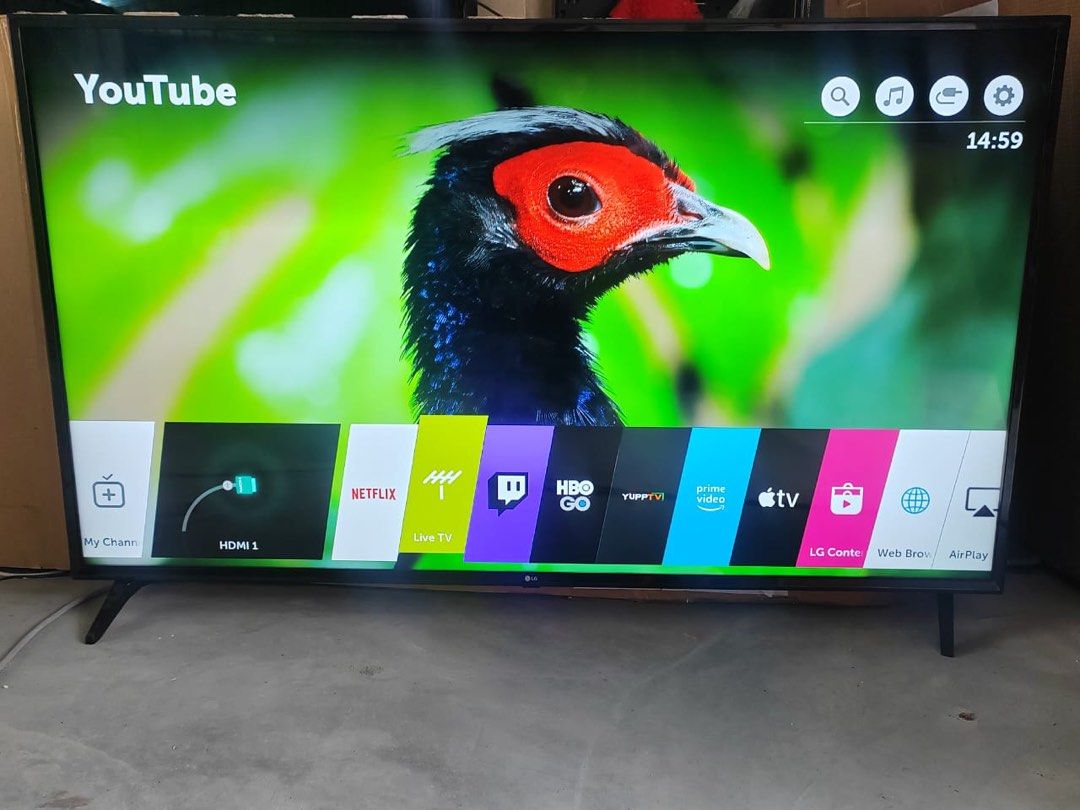 LG 49 inchi 4k Smart LED, TV & Home Appliances, TV & Entertainment, TV ...