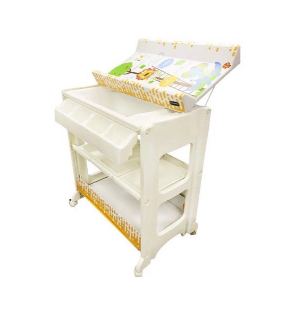 Lucky Changing Table and Bath, Babies & Kids, Bathing & Changing, Other
