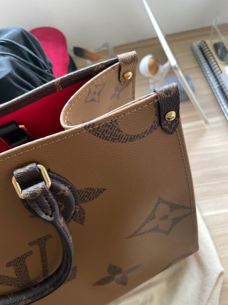 Louis Vuitton On the Go Bag GM Insert in Red, Women's Fashion, Bags &  Wallets, Tote Bags on Carousell
