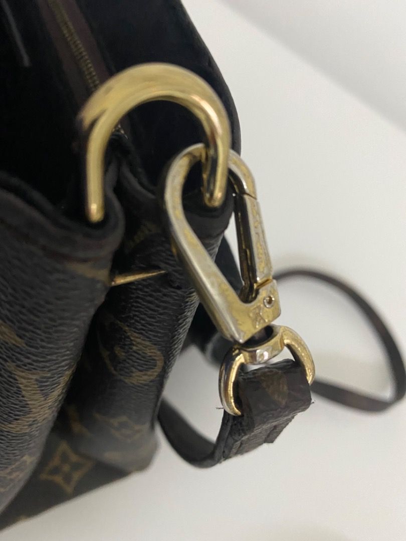 Shop authentic Louis Vuitton Fleur De Jai Carousel Bag at revogue